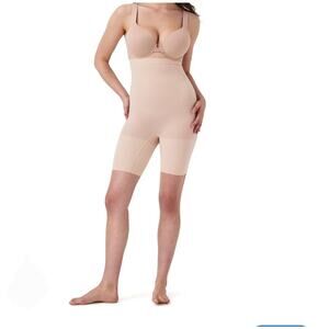 Spanx higher power nude shorts size B